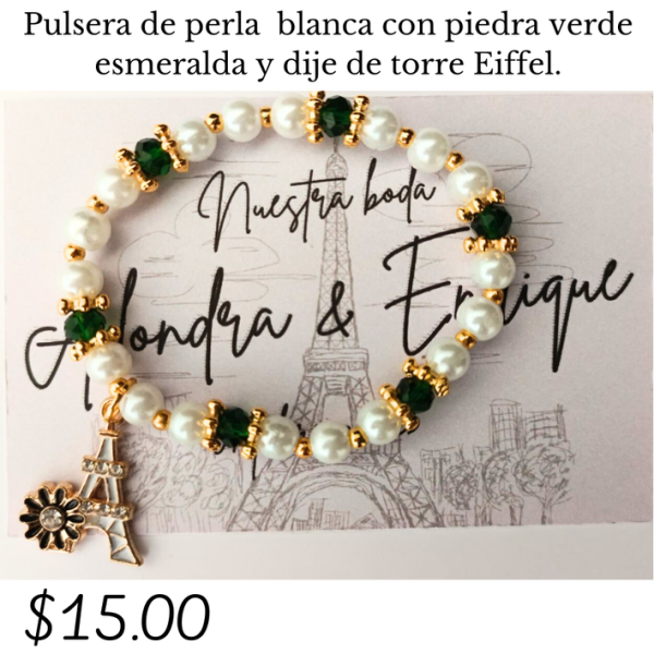 Pulsera de perla blanca con dije ede torre eifel