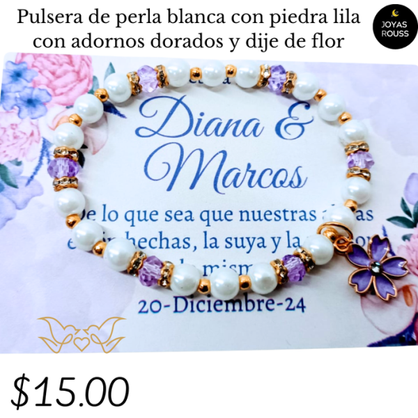 Pulsera de perla blanca y dije de flor